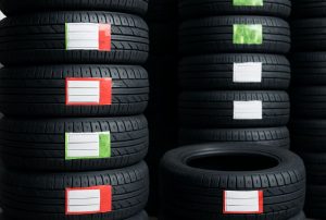 Review Ban Mobil Merek Lokal vs. Impor: Duel Kualitas dan Harga (GT Radial, Achilles vs. Michelin, Bridgestone)